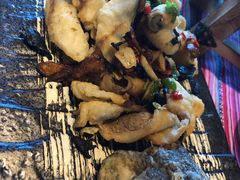 -香巴拉云南餐厅(华莱坞店)