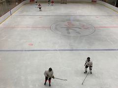 -陈露国际冰上中心(天津嘉里汇店)