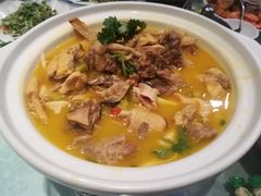 -鑫巴蜀小镇 · 水煮鱼专研店(玉桥店)