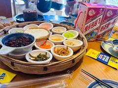 -包整·丝娃娃(一览甲秀楼风景店)