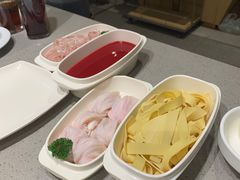 -海底捞火锅(曹安公路店)