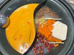 -生活如沸·顺德水牛奶火锅(大学路店)