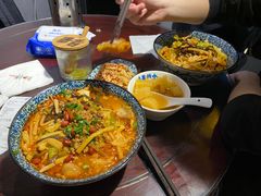 -粉家柳州螺蛳粉(杨宅路店)