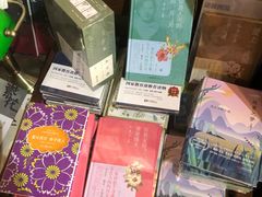 -荒岛书店(黄县路店)