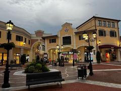 -佛罗伦萨小镇广佛名品奥特莱斯(疏港路店)