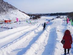 -亚布力新体委滑雪场