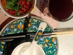 -尚尚仙·酸汤猪手·猪肚鸡火锅(华联万柳购物中心店)