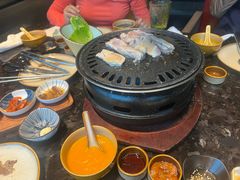 -雾山韩式烤肉·海南糟粕&椰子鸡火锅·海景餐厅(三亚绿发山海天JW万豪酒店)