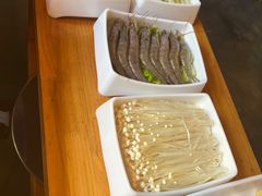 -小小河边鱼(天润城店)