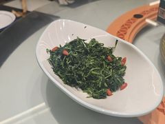-民族手抓羊肉馆·滩羊手抓·烤全羊