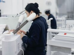 -靓芙泉专研痘痘肌