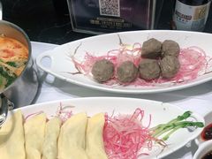 -红鼎豆捞·非遗鲍皇汤火锅(宝丰路店)