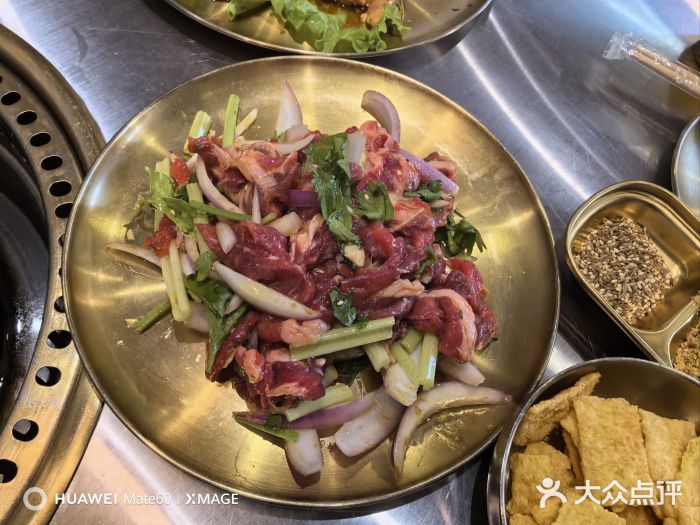 齐齐哈尔小炉匠炭火烤肉(西红门店)齐齐哈尔家庭拌肉图片
