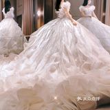 信阳婚纱礼服丨媛范十足的一字肩梦幻奢华款婚纱 