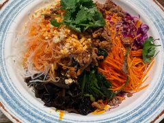 -喝丢一只鞋海鲜烧烤(市场店)