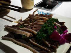 -贵府酸汤牛肉火锅·贵州老字号(飞山街店)