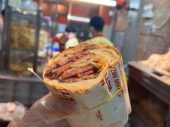 -Bánh Mì Huynh Hoa