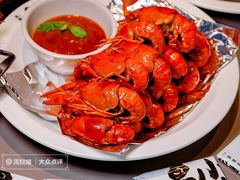 -龙巢盱眙龙虾·牛蛙·烧烤宵夜(八卦岭店)