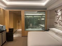 -上海宝华万豪酒店