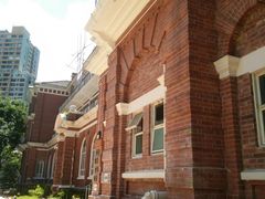 -香港大学