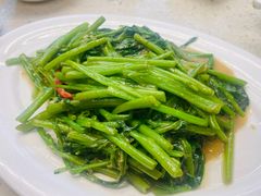 -肥仔文澳门猪骨煲(南京西路店)