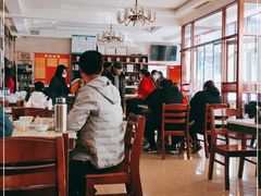 大堂-相聚青山餐厅(阎河路店)