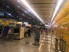 -红土地(地铁站)