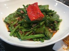 虎皮尖椒豆角焖肉沫-御膳粥·牛乳粥底火锅·地道顺德菜(容桂店)
