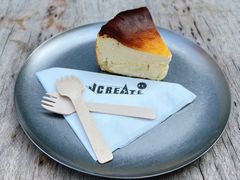 巴斯克芝士蛋糕-J Create城市露营咖啡·简餐·宠物(上海动物园店)