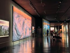 -罗红摄影艺术馆