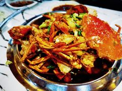 -凤凰路何眼镜香辣蟹(花果园店)