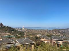 -七彩云南古滇温泉山庄