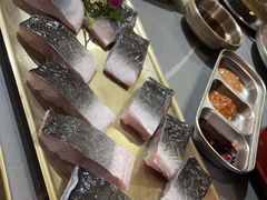 -围炉肉舍丹东海鲜烤肉·烤活鳗(步行街店)