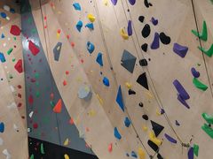 -ROCKPLUS攀岩馆(环宇城店)