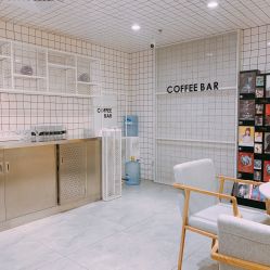 -AYO SALON