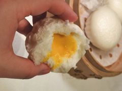 蛋黄流沙包-温度餐厅潮汕砂锅粥(方正2009南区店)