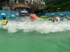 -平湖九龙山乐满地水上乐园