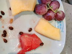 -金滏山烤肉·海鲜·火锅自助餐厅(襄阳万达店)