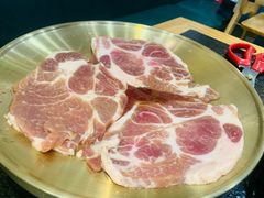 -臻牛烤肉
