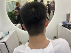 -MOVAN  HAIR莫凡匠人发型屋
