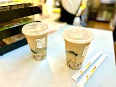 超有奶茶吨吨桶-CoCo都可(香港名都店)