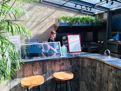 -HIGH FIVE哈福手工汉堡(桂林路店)