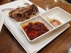 手抓羊排-清真·玛丽亚新疆菜主题餐厅(浙江中路店)