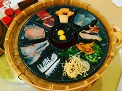 -老国贸云南传统过桥米线(滇池店)