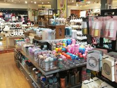 -三福时尚(三峡广场华夏银座店)