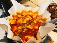 -穹六人间 people 6(岳阳路店)
