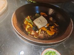 -鱼窝棚柴火铁锅炖(富山屯店)