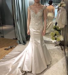 -LANYI COUTURE高级婚纱礼服改衣店