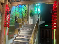 -头上红煨盐鸡乡村食府