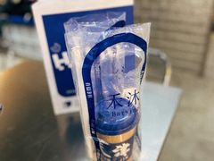 -禾沐·轻食·面包·咖啡